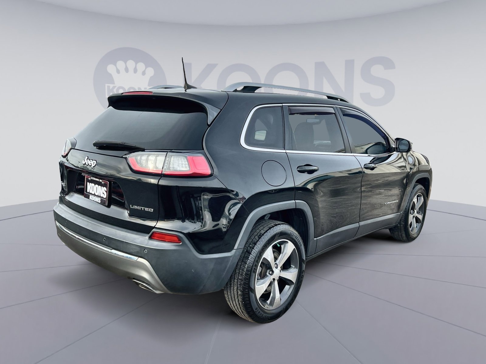 Used 2019 Jeep Cherokee Limited image 7