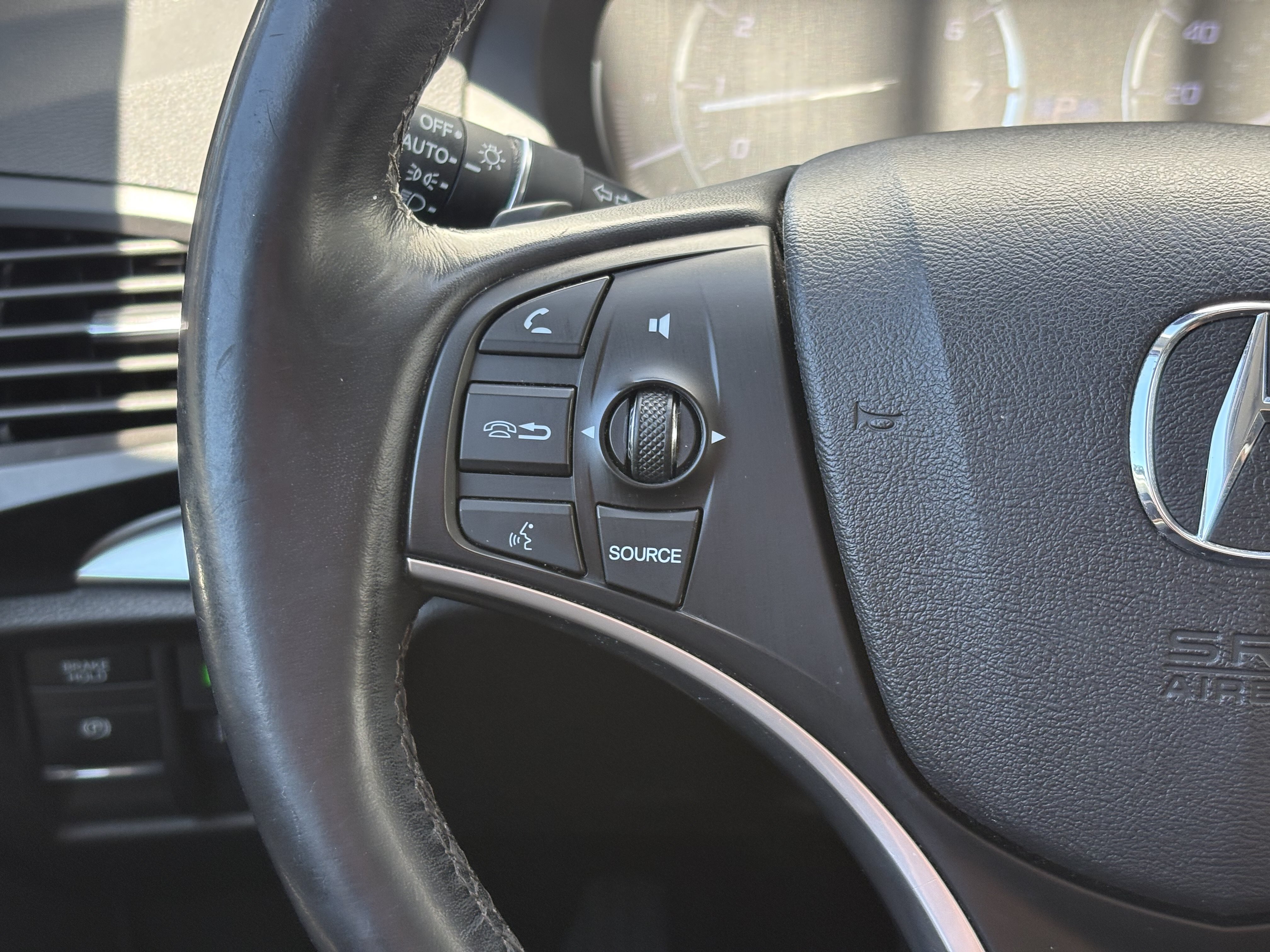 Used 2019 Acura MDX SH-AWD w/ Technology Package image 17