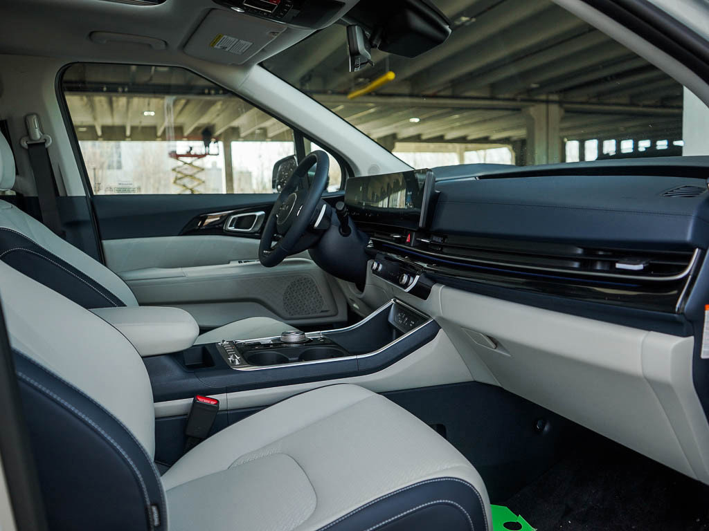 New 2026 Kia Carnival SX Prestige FWD image 11