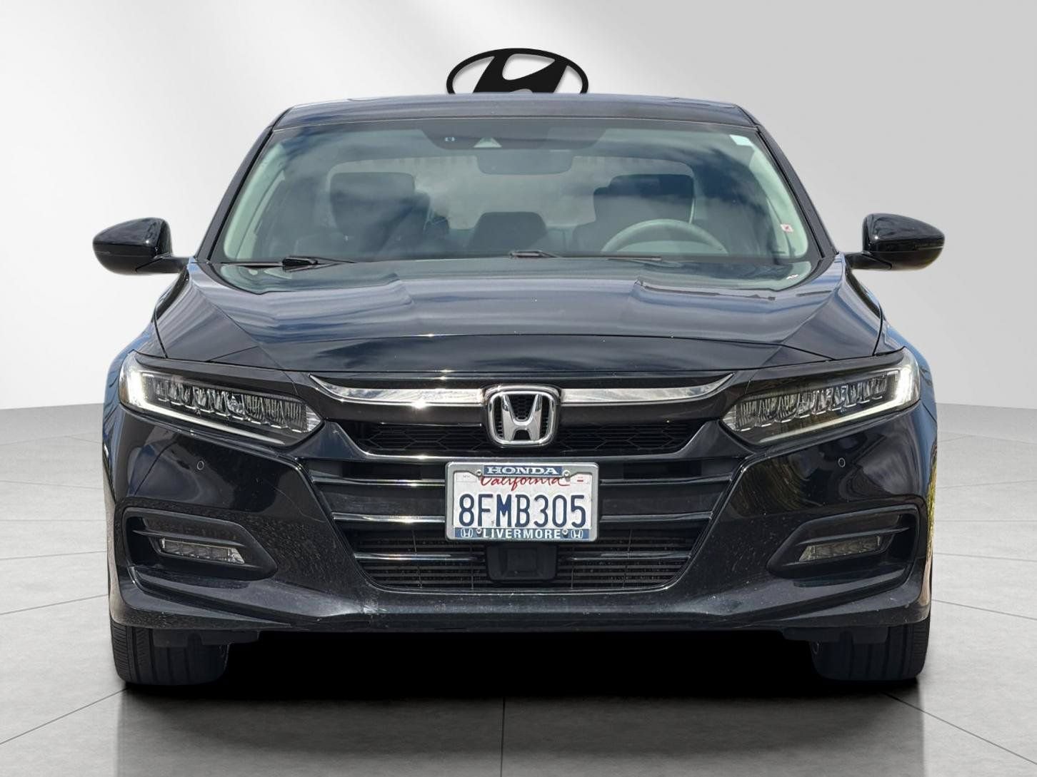 Used 2018 Honda Accord Touring image 8