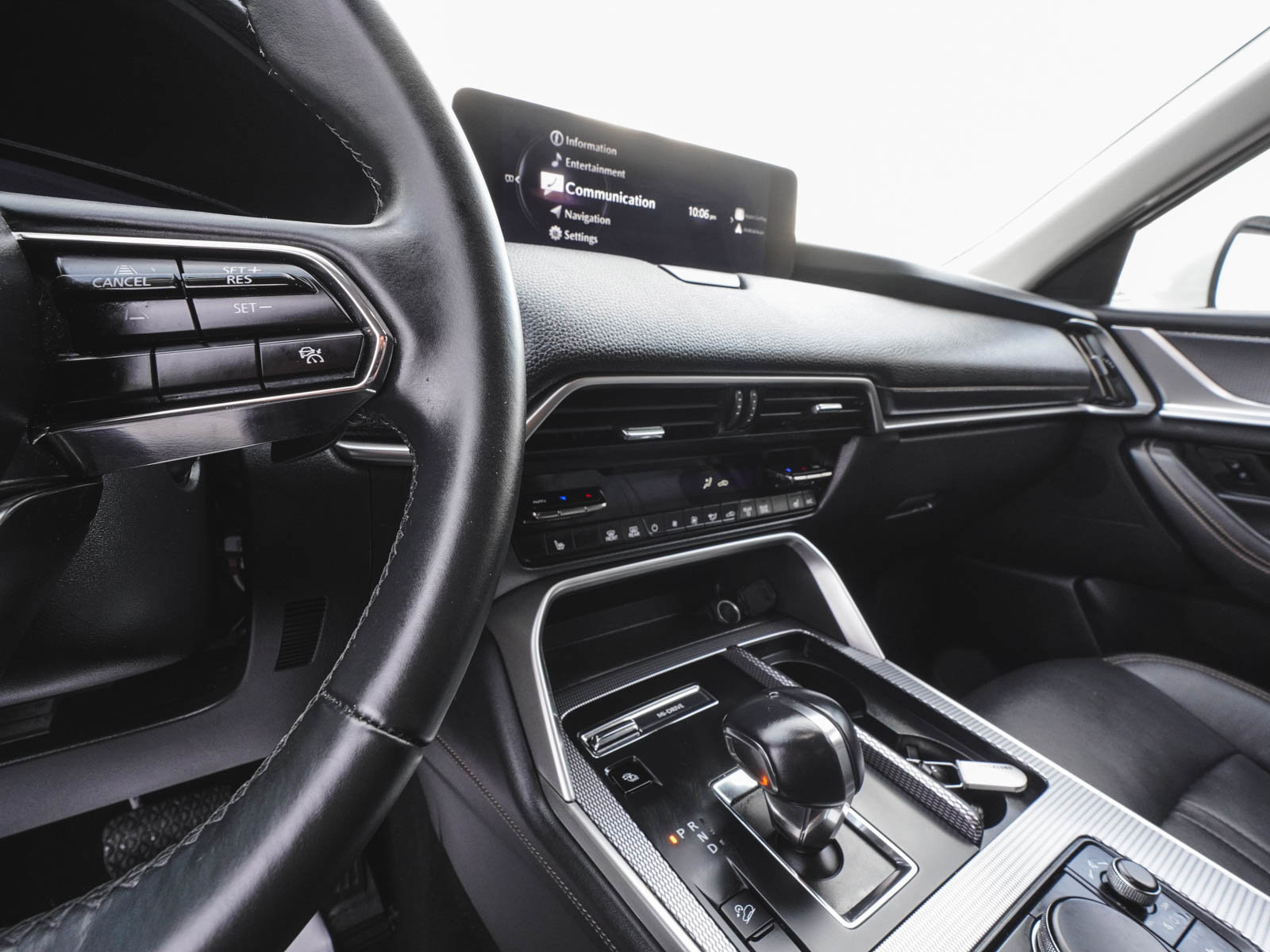 Used 2024 MAZDA CX-90 Plug-In Hybrid w/ Preferred image 17