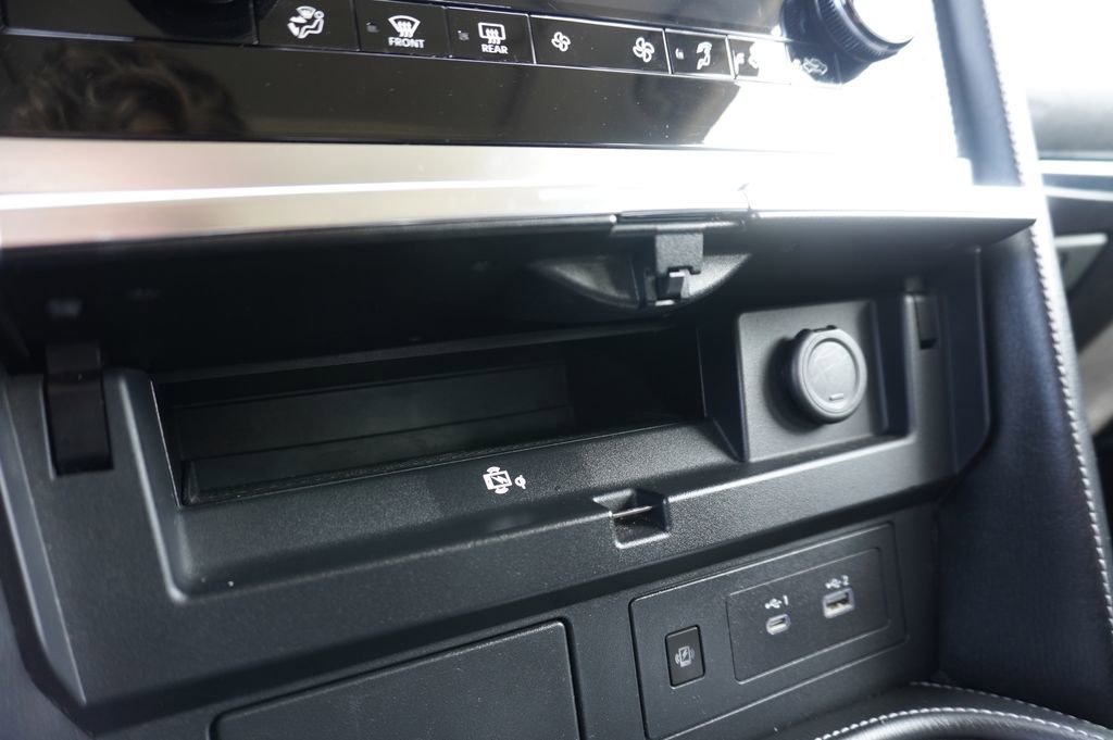 Used 2023 INFINITI QX80 Luxe w/ Cargo Package RWD image 23