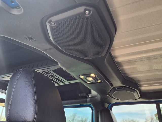 Used 2022 Jeep Gladiator Rubicon w/ Cold Weather Group image 12