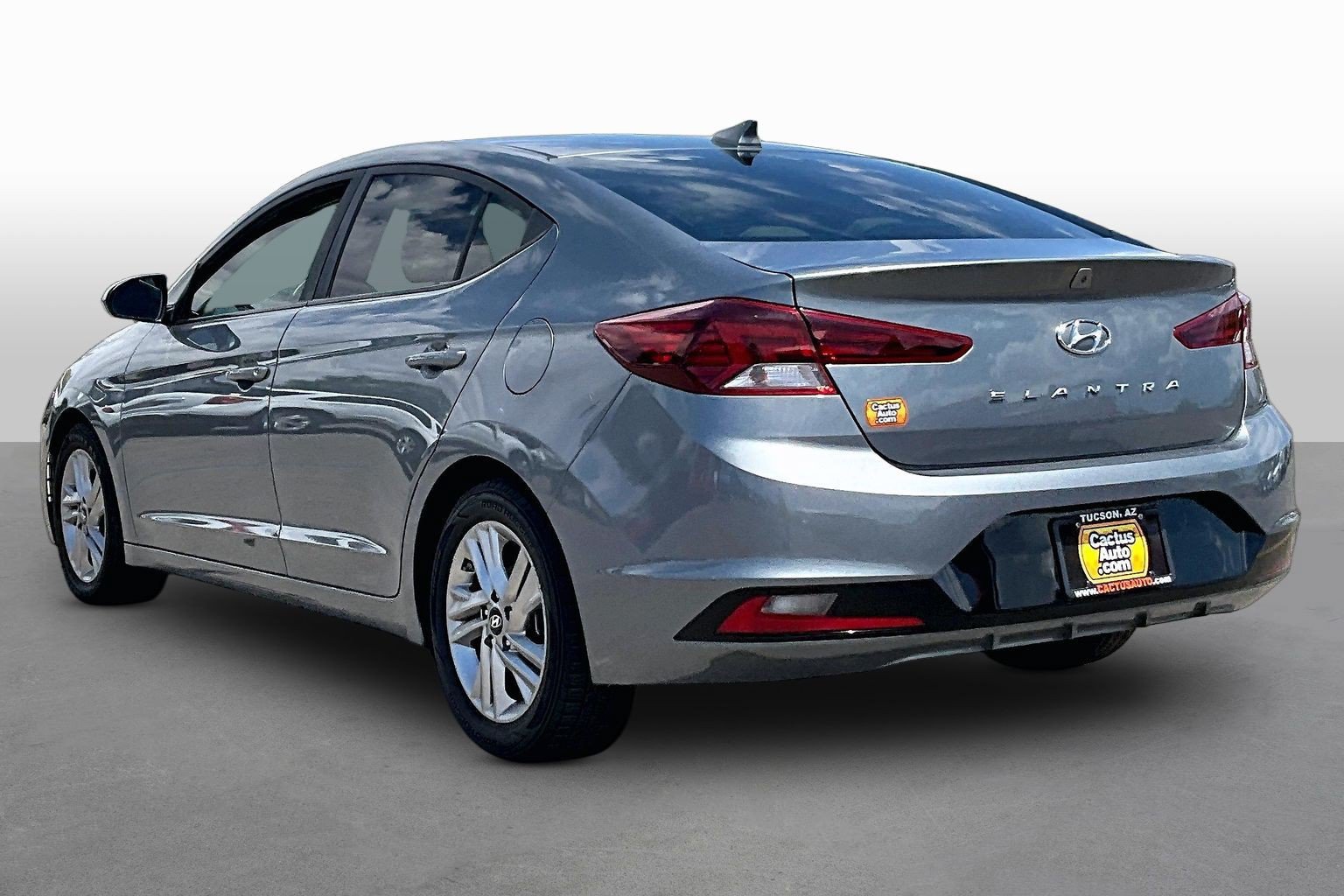 Used 2019 Hyundai Elantra SEL FWD image 11