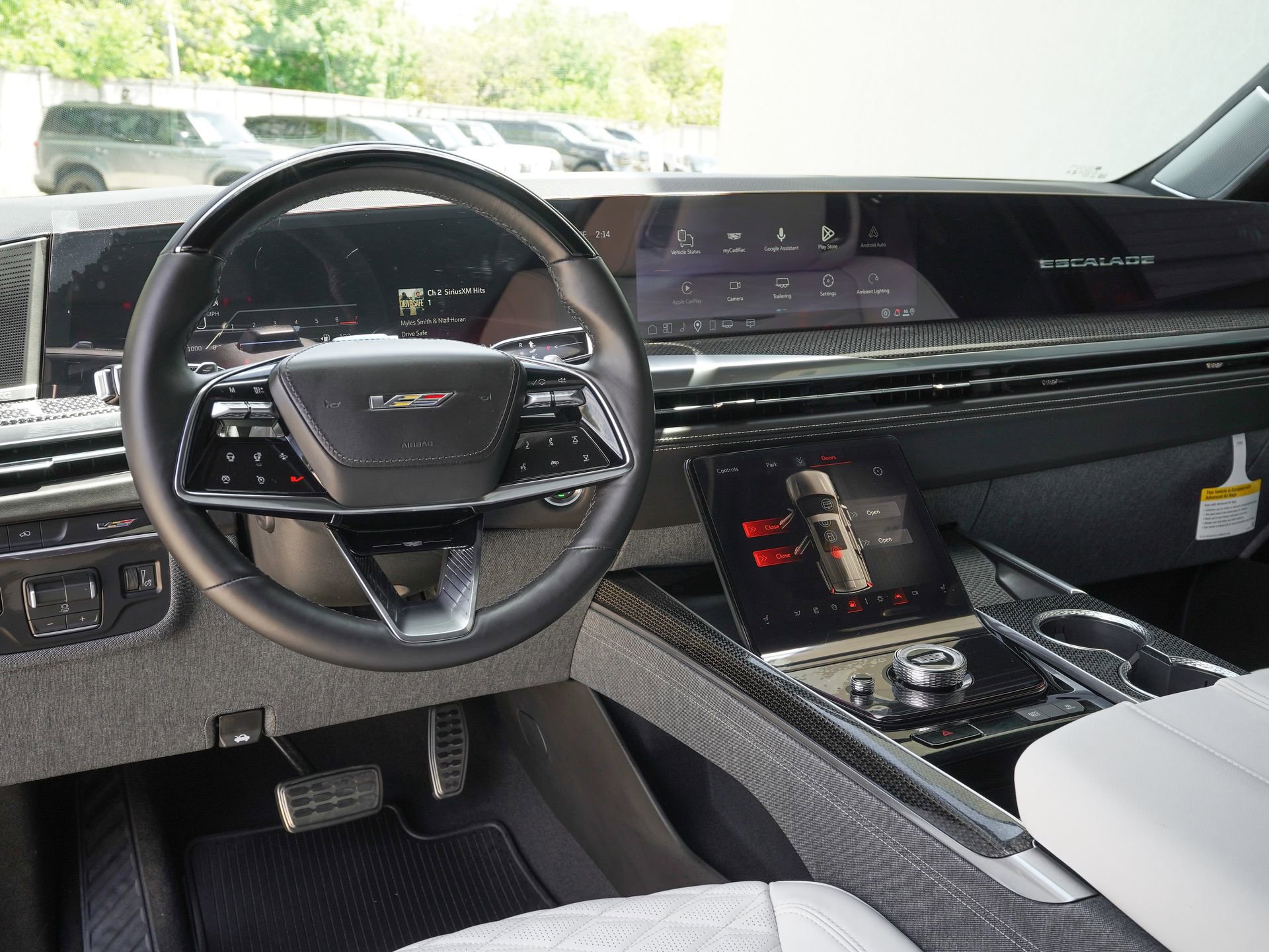 Used 2026 Cadillac Escalade V w/ LPO, ONYX Package image 17