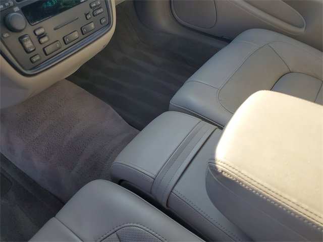 Used 2004 Cadillac De Ville w/ Equipment Group image 25