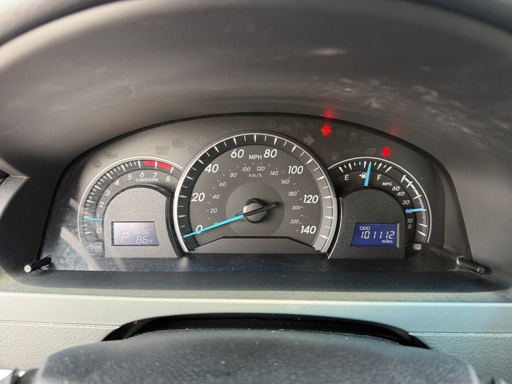 Used 2013 Toyota Camry LE FWD image 18