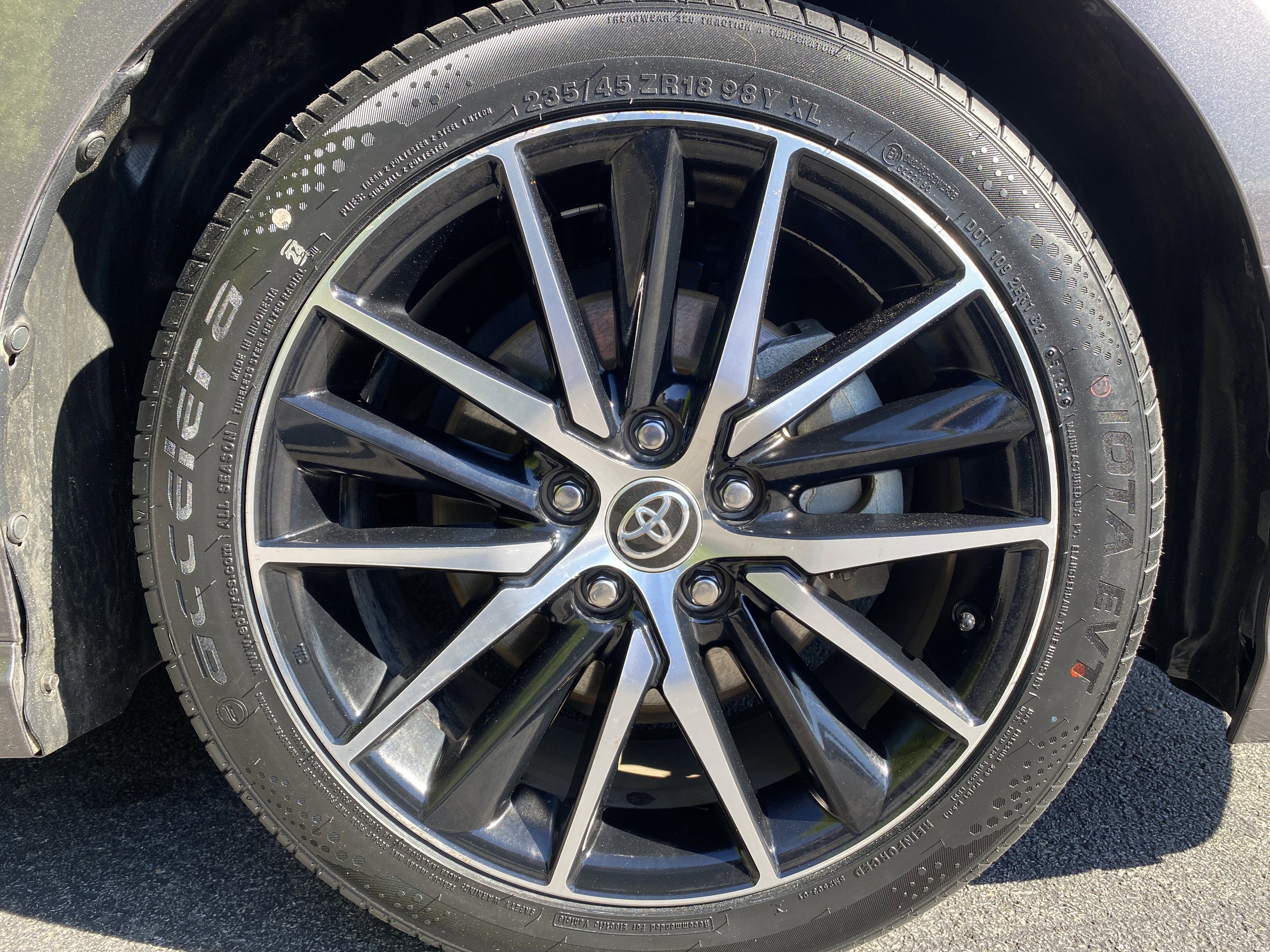 Used 2021 Toyota Camry SE FWD image 12