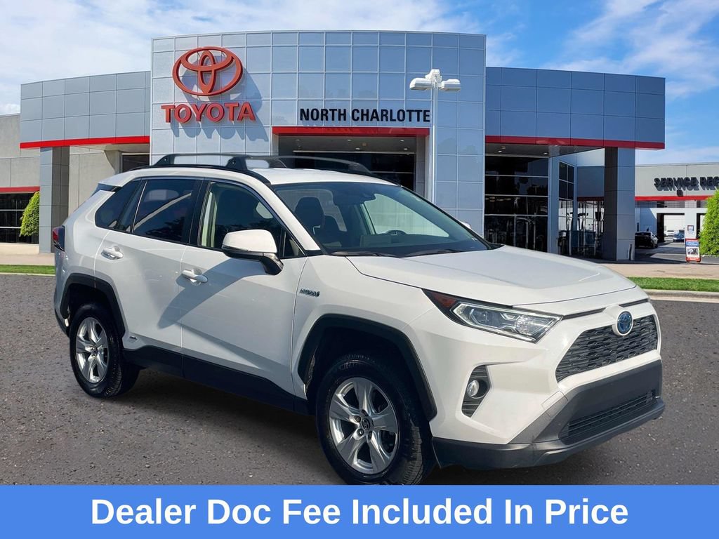Used 2021 Toyota RAV4 XLE w/ XLE Grade Weather Package AWD/4WD image 1