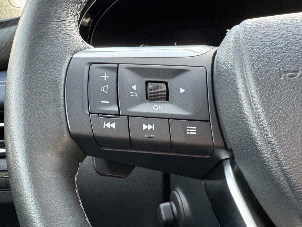 Used 2026 INFINITI QX60 Sport w/ Dark Cargo Package image 17