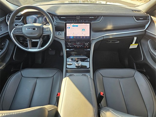 New 2025 Jeep Grand Cherokee L Limited w/ Black Appearance Package image 9