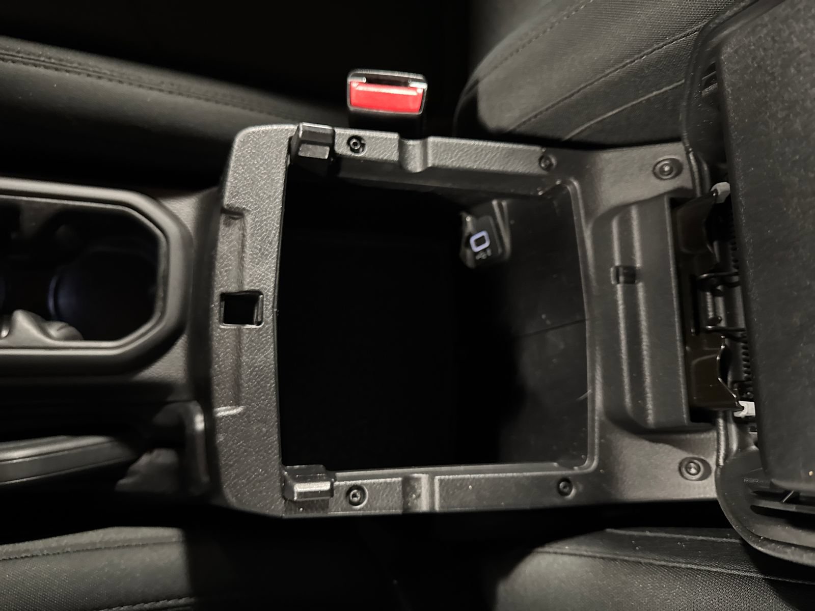 Used 2022 Jeep Wrangler Unlimited Sport AWD/4WD image 24