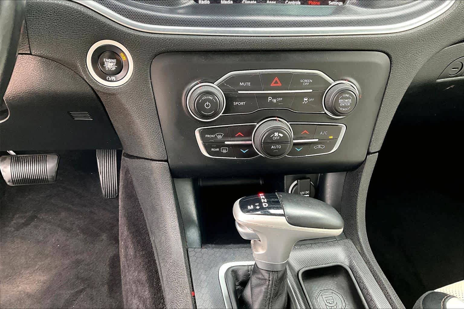 Used 2017 Dodge Charger SXT w/ Plus Group RWD image 27