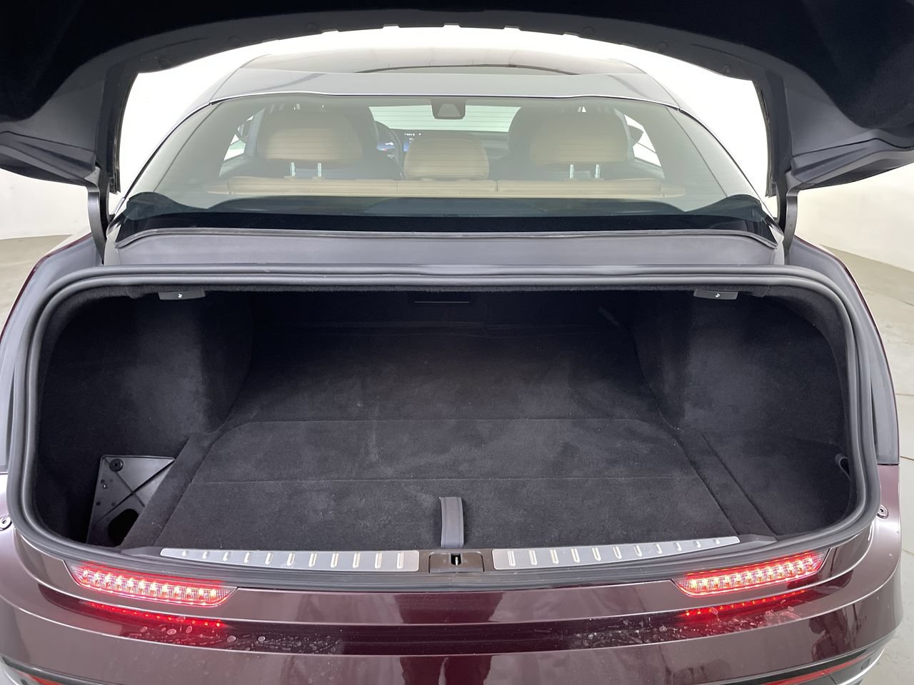 Used 2022 Lucid Air Grand Touring AWD/4WD image 24