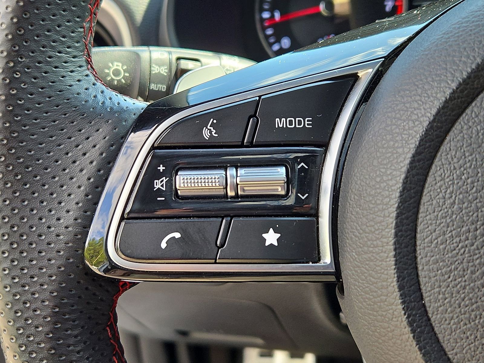 Used 2024 Kia Forte GT w/ GT2 Package image 23