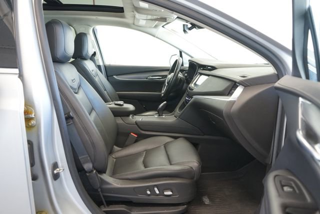 Used 2019 Cadillac XT5 Luxury w/ Trailering Package AWD/4WD image 33