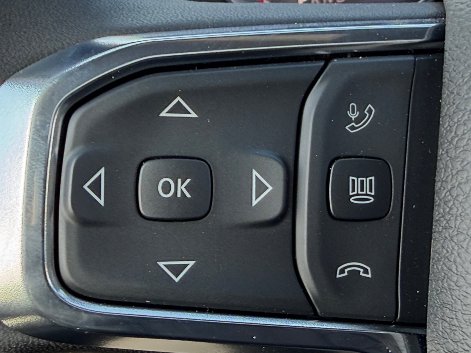 New 2026 RAM 2500 Laramie AWD/4WD image 26