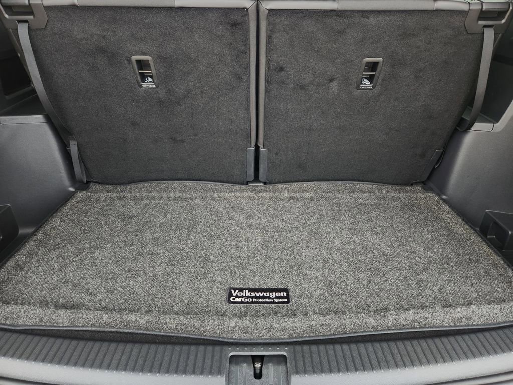 Used 2024 Volkswagen Atlas SEL Premium R-Line AWD/4WD image 37