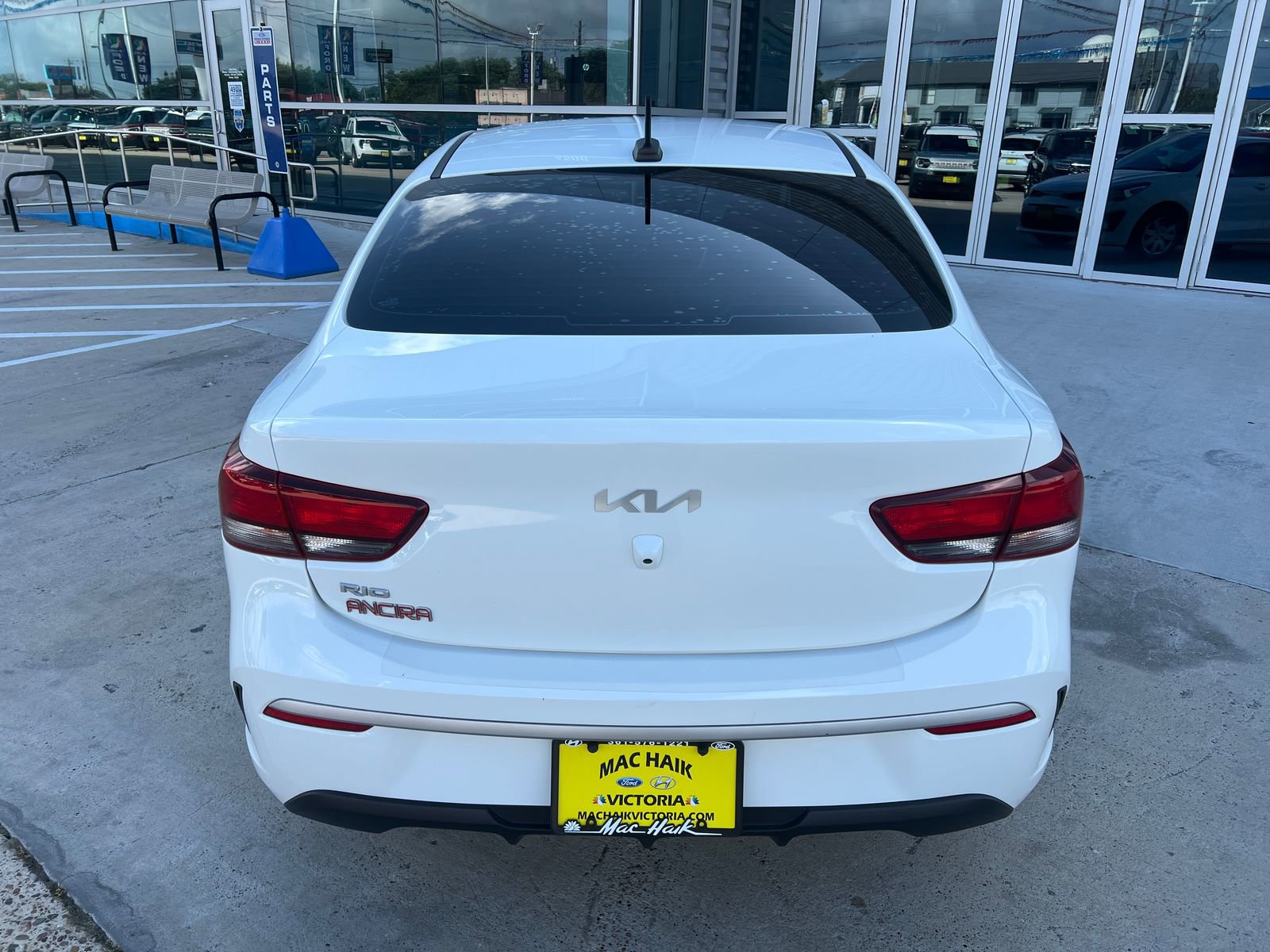 Used 2023 Kia Rio LX FWD image 3