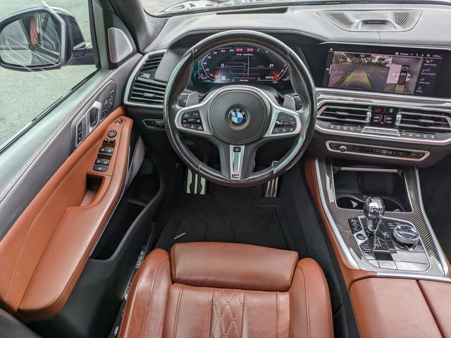 Used 2022 BMW X5 M50i w/ Executive Package image 17