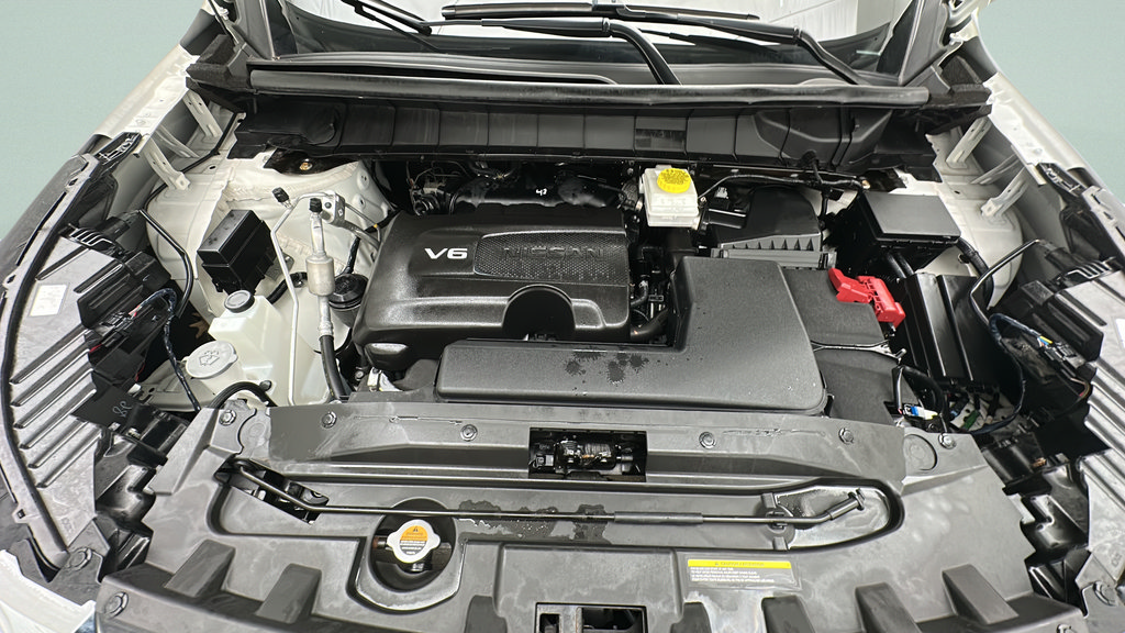 Used 2024 Nissan Pathfinder SL AWD/4WD image 21