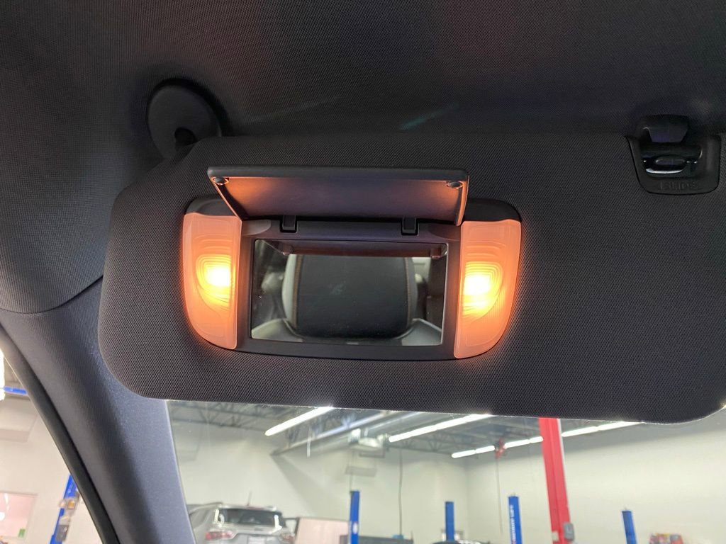 Used 2019 Toyota Avalon Touring image 29