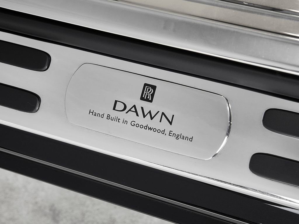Certified 2016 Rolls-Royce Dawn image 28