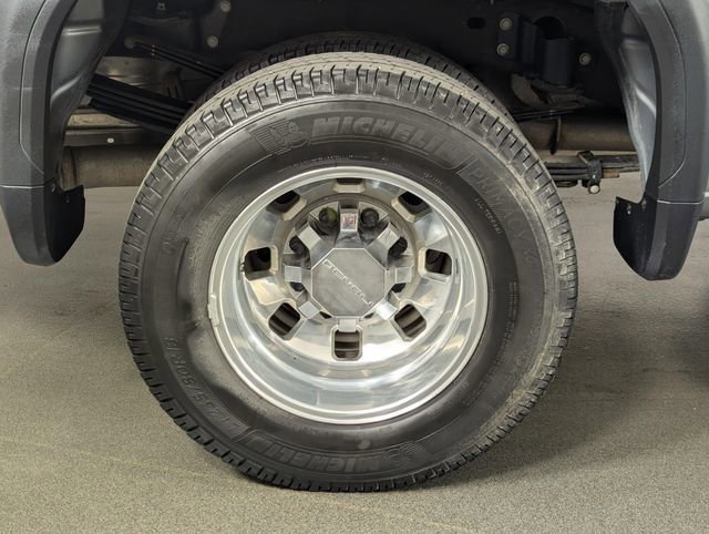Used 2025 GMC Sierra 3500 Denali Ultimate AWD/4WD image 11
