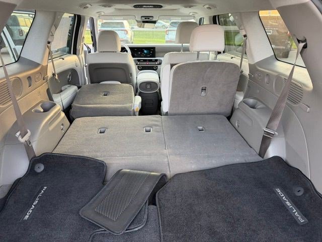 Used 2026 Hyundai Palisade Limited AWD/4WD image 37