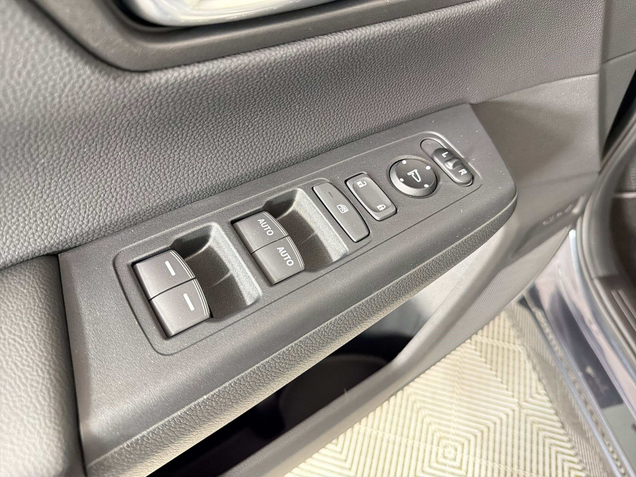 New 2026 Honda CR-V EX image 12