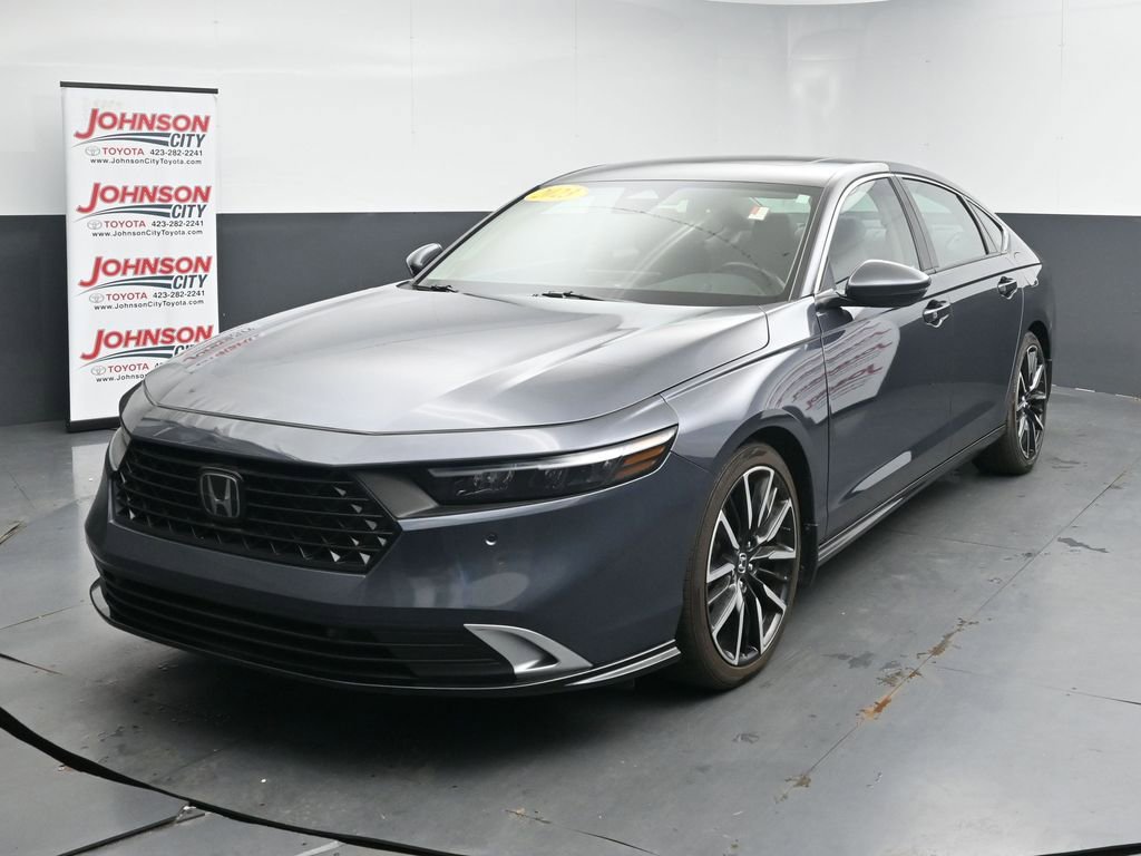 Used 2023 Honda Accord Touring image 4