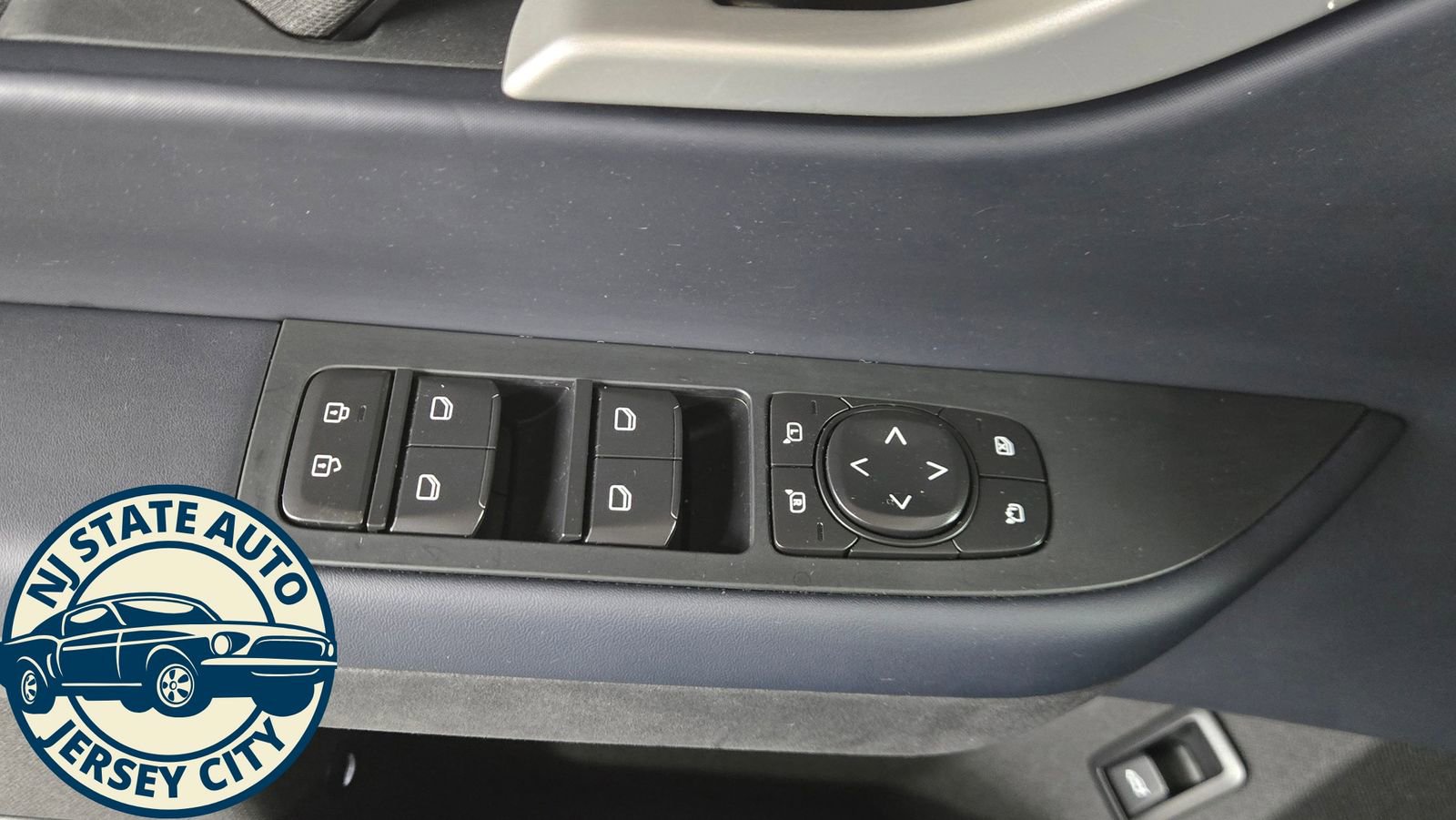 Used 2023 Fisker Ocean One image 22