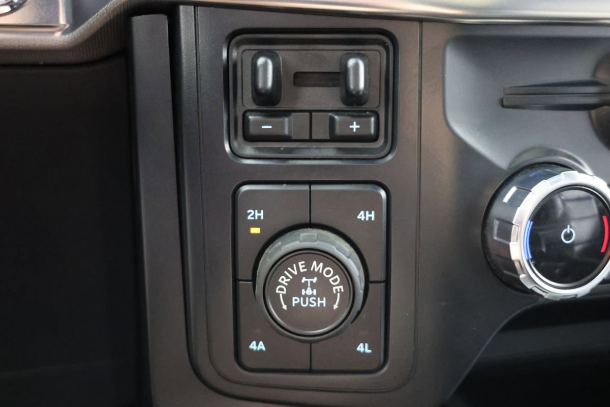 Used 2022 Ford F150 Raptor w/ Equipment Group 801A High AWD/4WD image 18
