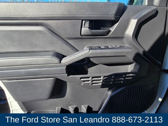 Used 2025 Toyota Tacoma SR image 31