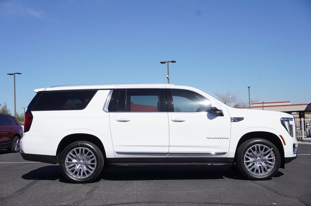 New 2026 GMC Yukon XL Elevation AWD/4WD image 2