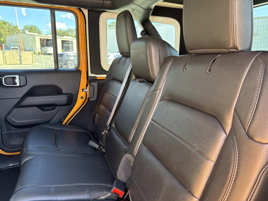 Used 2021 Jeep Wrangler Unlimited Sahara image 14