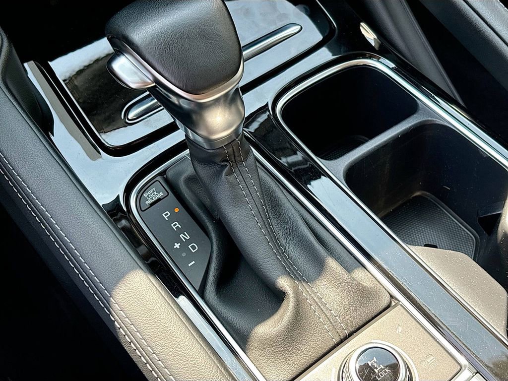 Used 2022 Kia Telluride SX w/ SX Prestige Package image 17