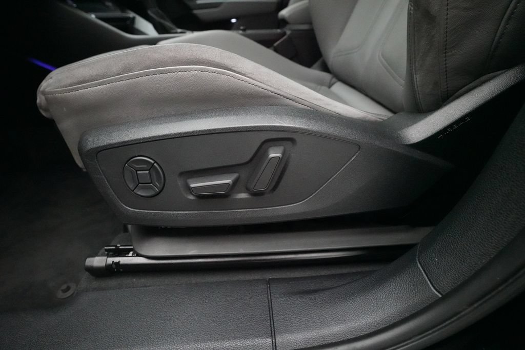 Used 2019 Audi Q3 2.0T Prestige w/ Prestige Package AWD/4WD image 30