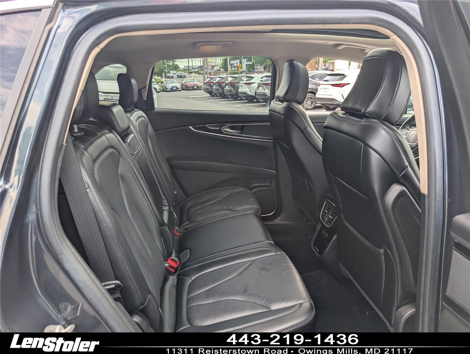 Used 2023 Lincoln Nautilus Reserve AWD/4WD image 11