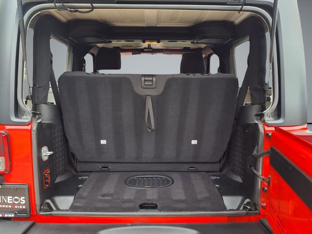 Used 2018 Jeep Wrangler Rubicon w/ Power Convenience Group image 13