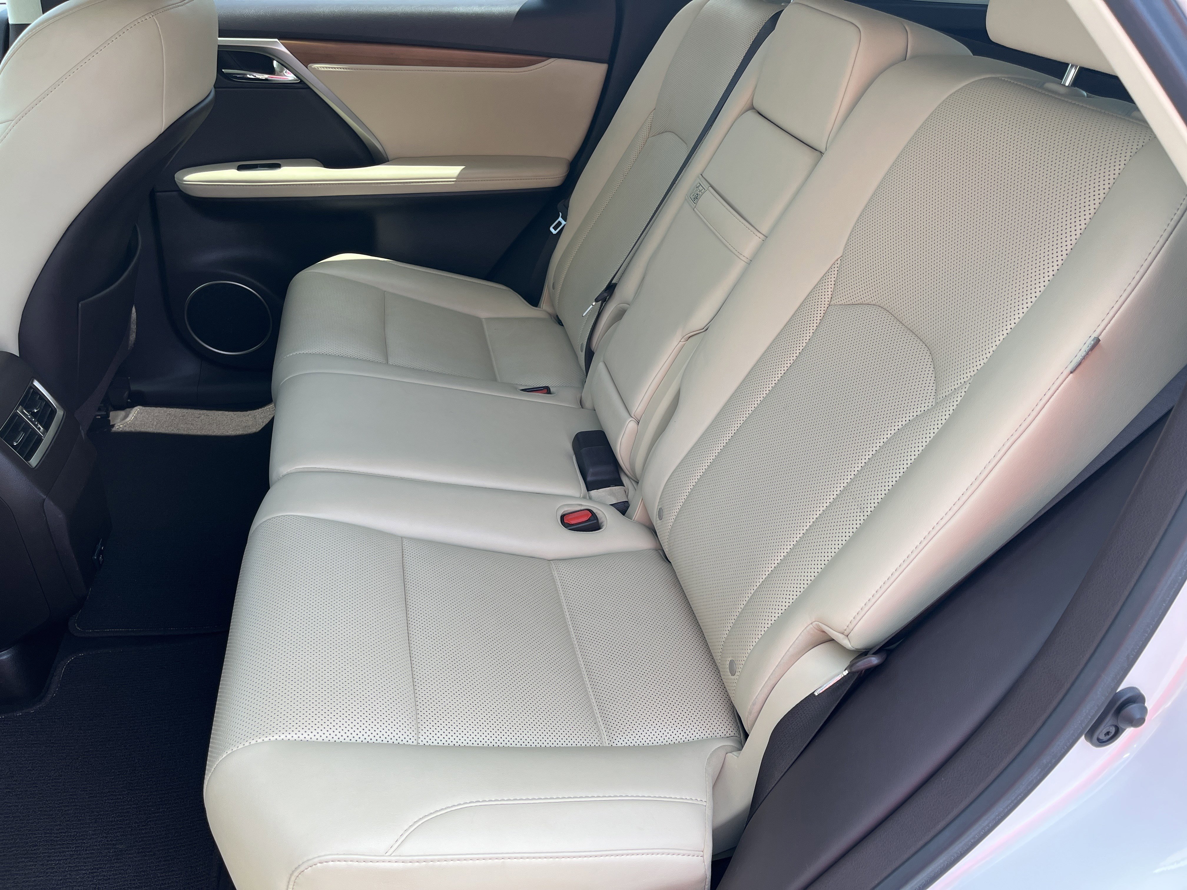 Used 2020 Lexus RX 450h AWD w/ Premium Package image 21