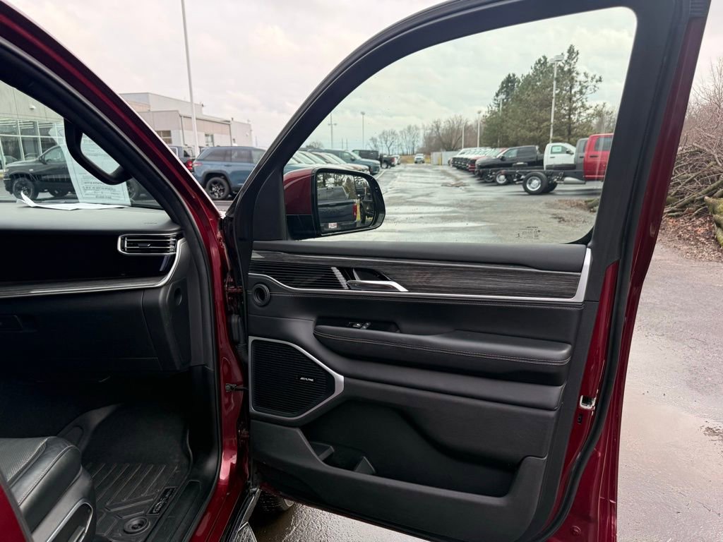 Used 2022 Jeep Wagoneer Series II w/ Premium Group I image 53