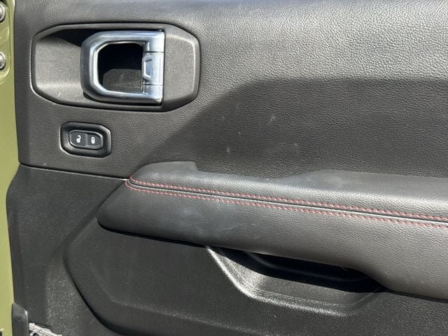 Used 2021 Jeep Wrangler Unlimited Rubicon AWD/4WD image 28