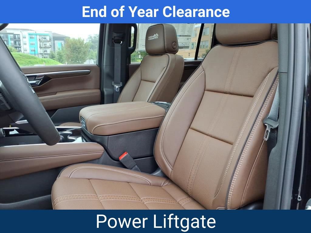 New 2025 Chevrolet Suburban High Country image 22