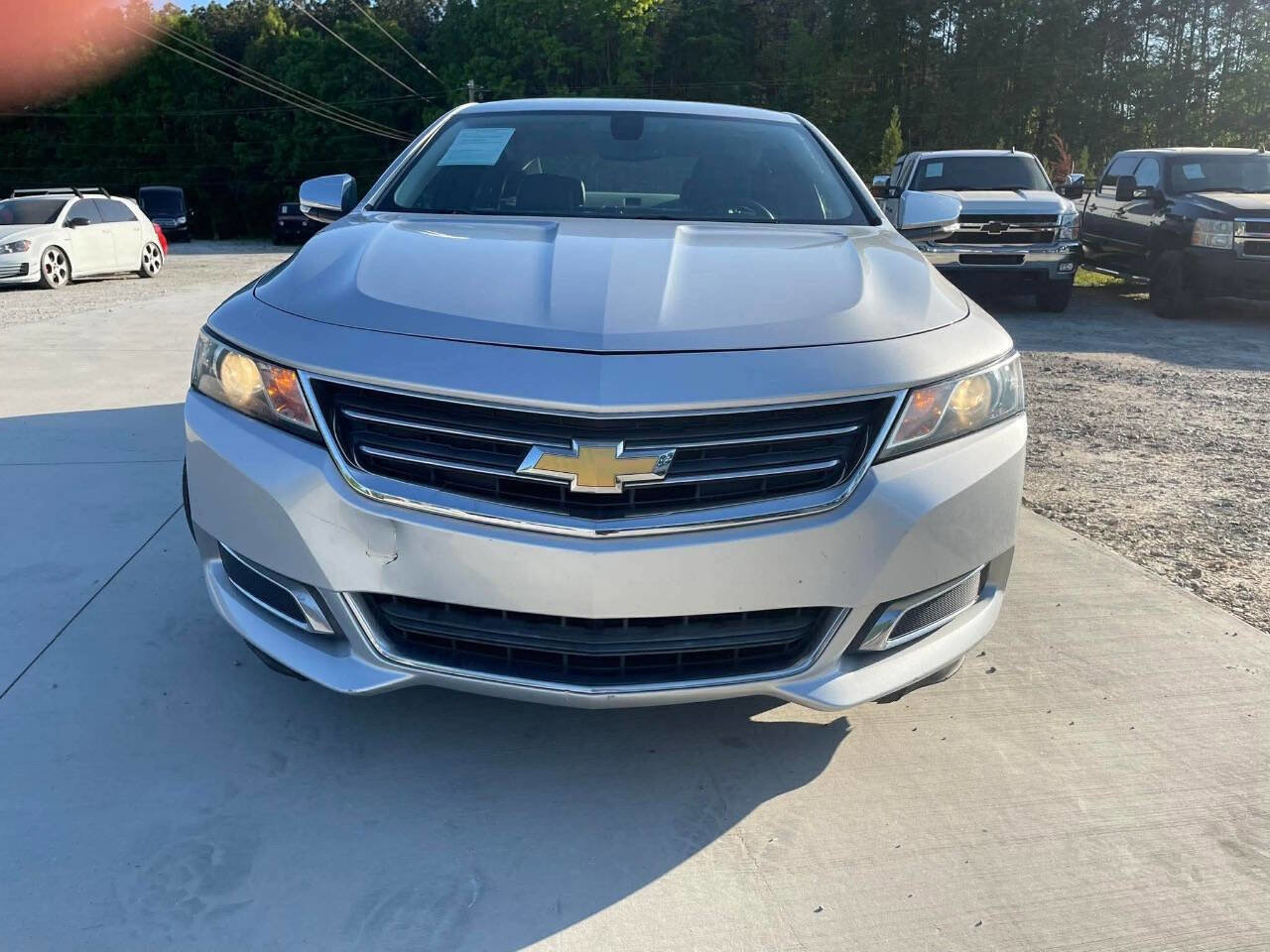 Used 2015 Chevrolet Impala LT w/ Convenience Package FWD image 2