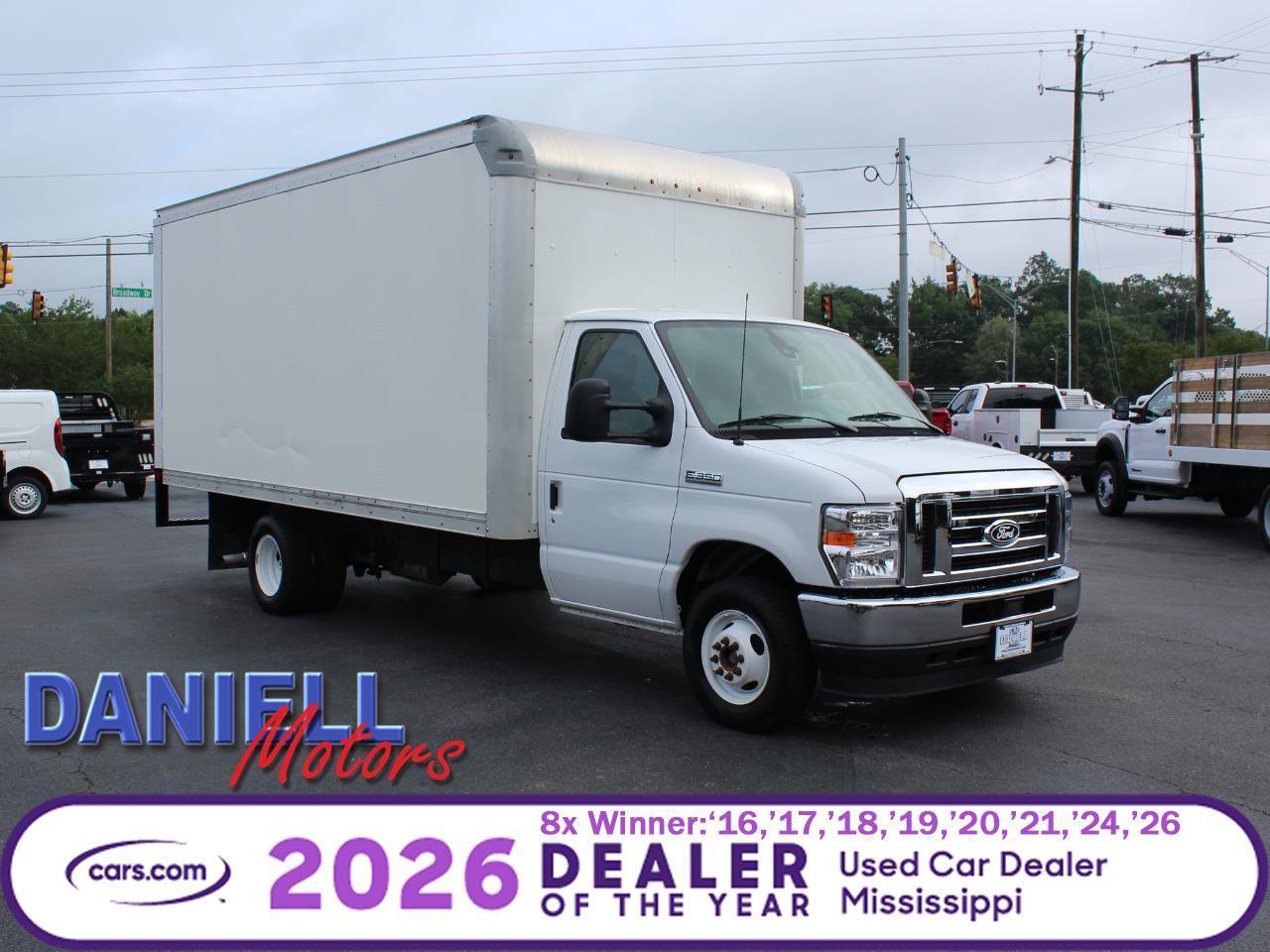 Used 2026 Ford E-350 and Econoline 350 Super Duty w/ Power Equipment Group RWD image 1