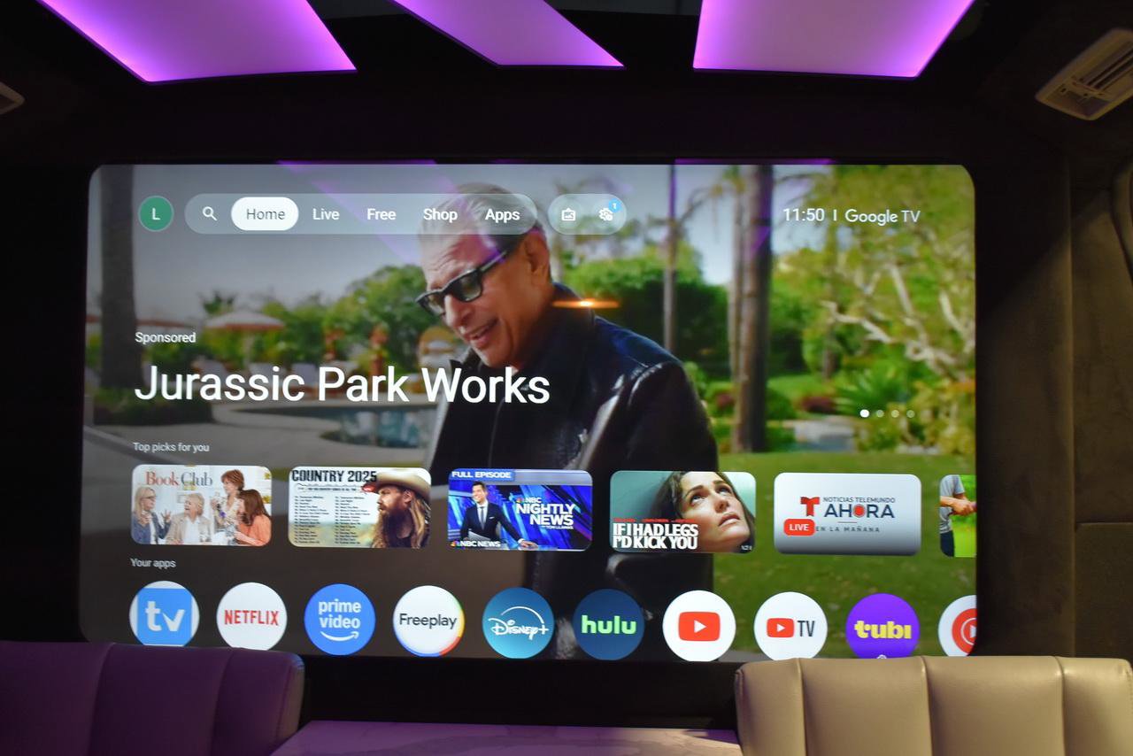 Used 2016 Mercedes-Benz Metris Passenger image 22