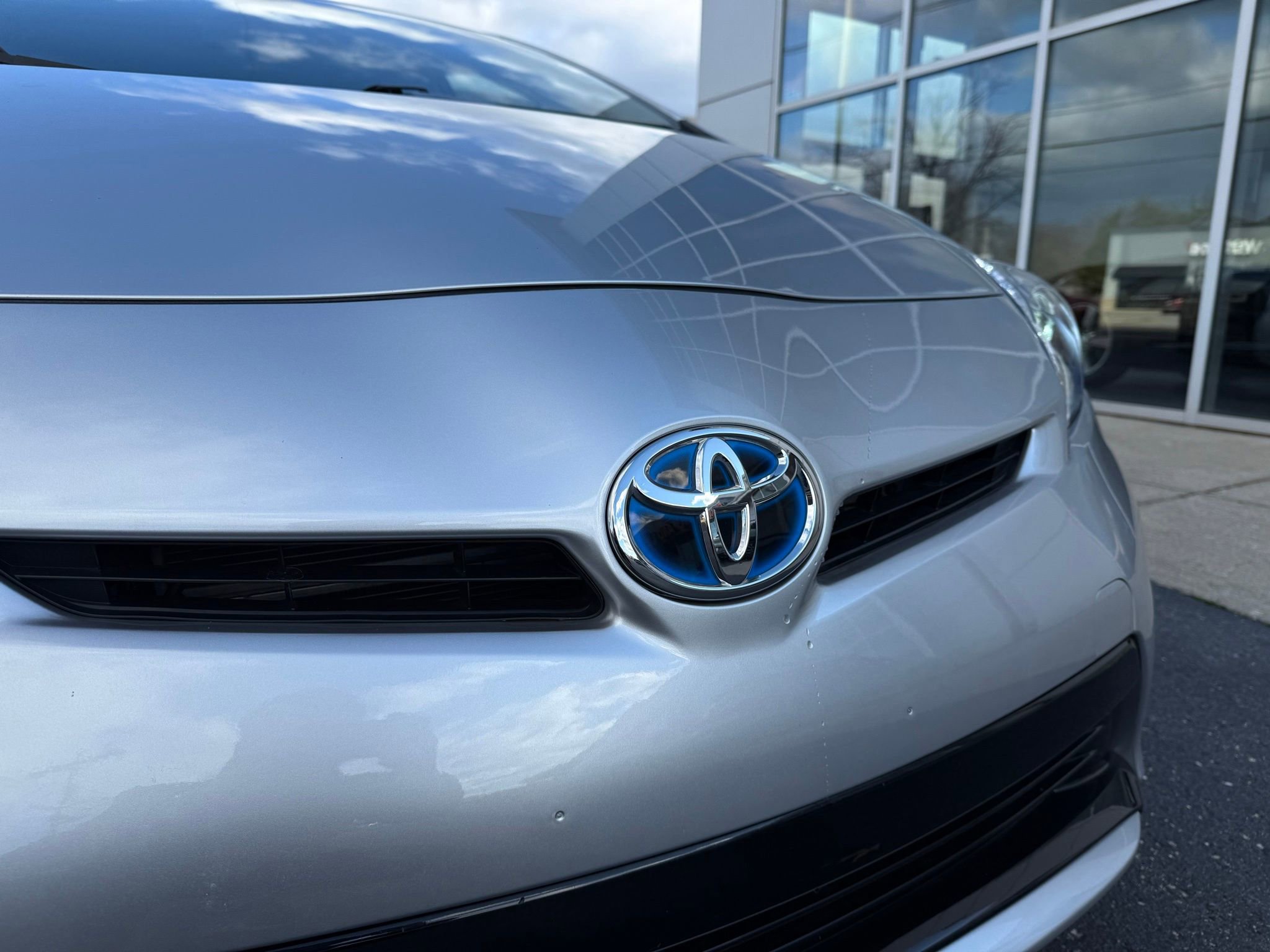 Used 2012 Toyota Prius Two image 14