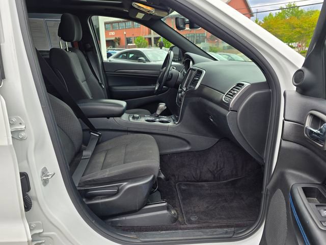 Used 2018 Jeep Grand Cherokee Laredo AWD/4WD image 40