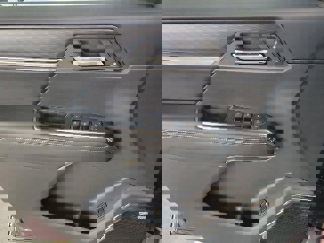 Used 2024 GMC Acadia Elevation w/ Luxury Package image 15